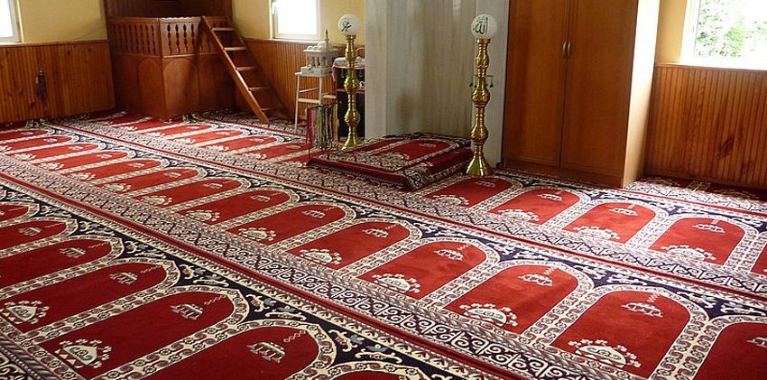 Seccadeli Cami Halısı