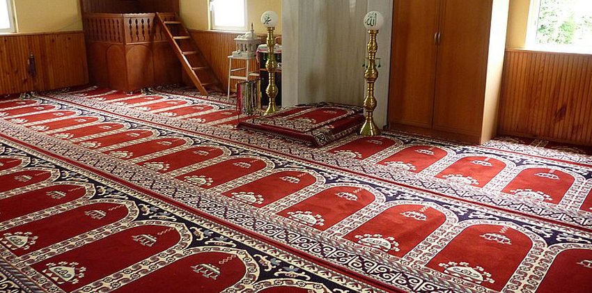 Seccadeli Cami Halısı